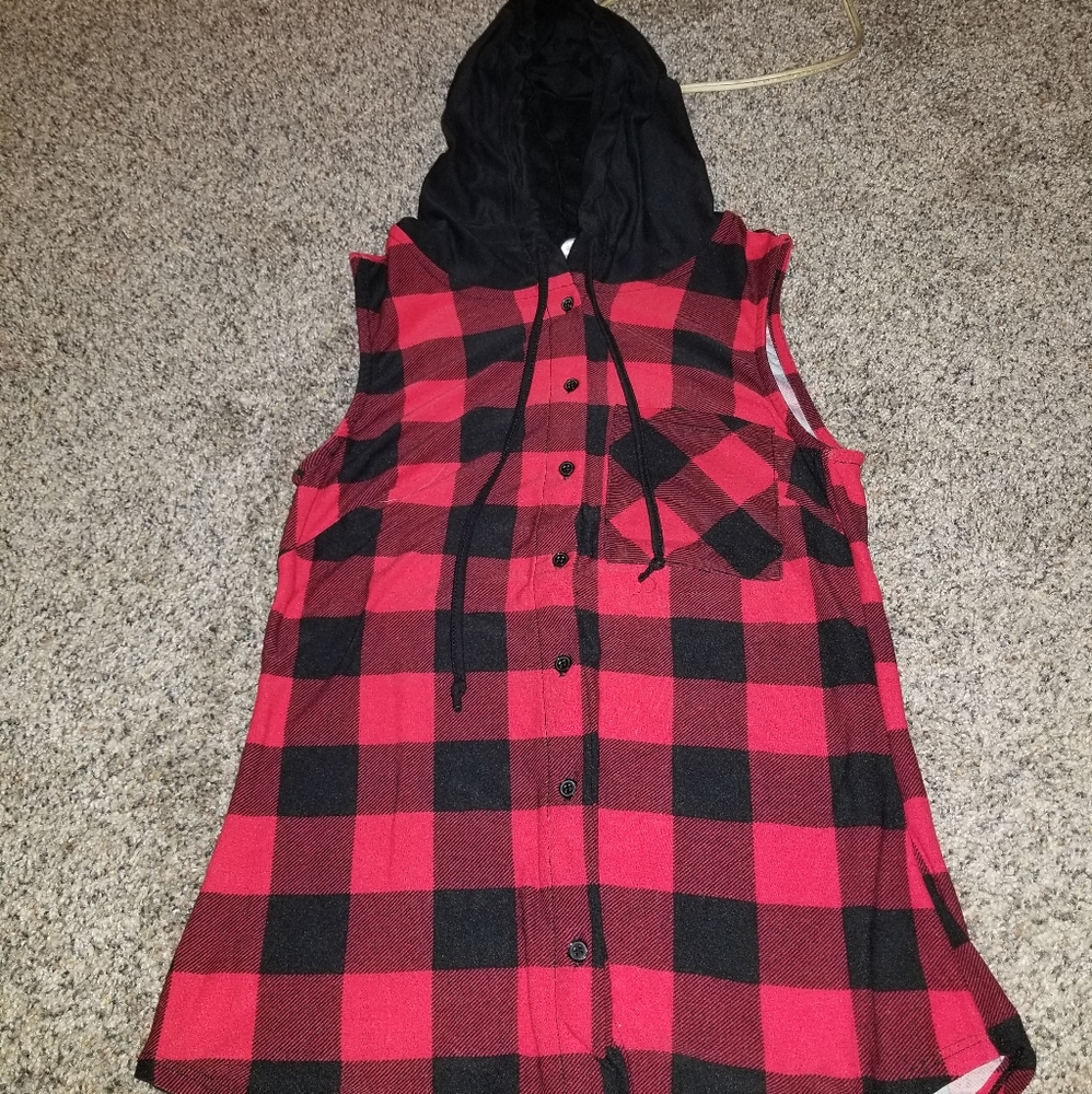 Plaid sleeveless shirt
